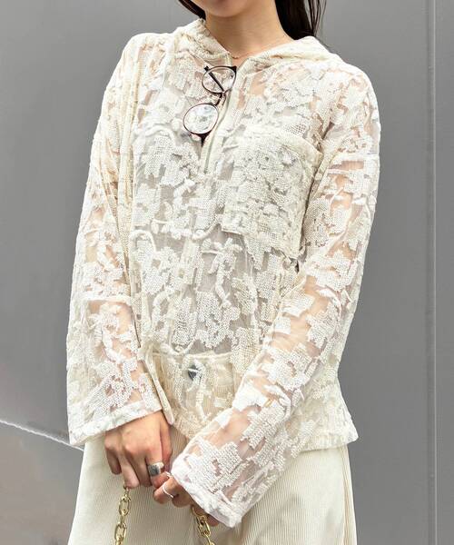 le.coeur blanc(ルクールブラン)の「シアーレースフーディ(シャツ/ブラウス・レディース・ブラック/オフホワイト・38)」の1枚目の写真