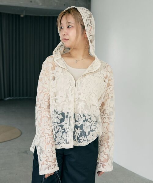 le.coeur blanc(ルクールブラン)の「シアーレースフーディ(シャツ/ブラウス・レディース・ブラック/オフホワイト・38)」の15枚目の写真