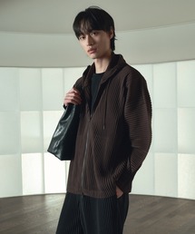 TNGT（ティーエヌジーティー）の「TNGT(ティーエヌジーティー)Yoyogi プリーツフーディジップアップ（ブルゾン）」