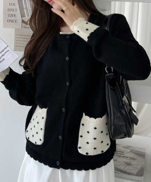Ada.(エイダ)の「ドット柄配色 クルーネック ニット カーディガン(カーディガン/ボレロ・レディース・ブルー/グレー/ブラック/ブラウン・FREE)」の2枚目の写真