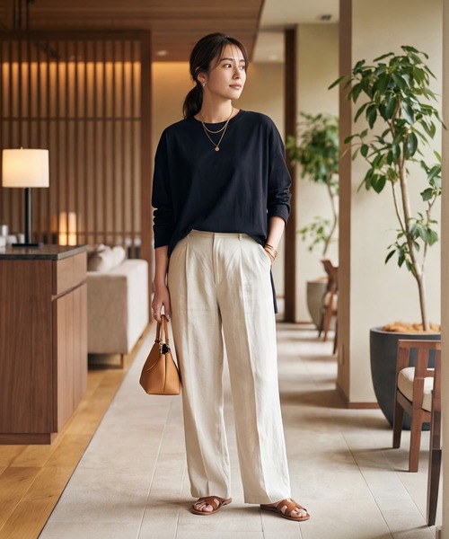 STYLE DELI(スタイルデリ)の「【DELI by】 抜け感サイドスリットロングプルオーバー(Tシャツ/カットソー・レディース・ホワイト/ブラック・M)」の15枚目の写真