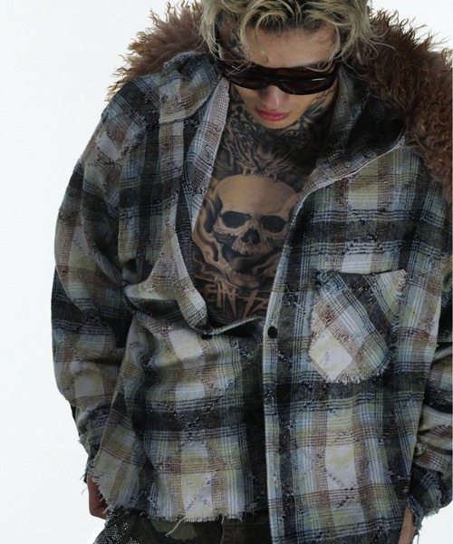 DANKE SCHON(ダンケシェーン)の「DankeSchon/ダンケシェーン/DAMEGE CHECK HOOD FUR SHIRTS(シャツ/ブラウス・メンズ・レッド/イエロー/サックスブルー・L/M)」の2枚目の写真