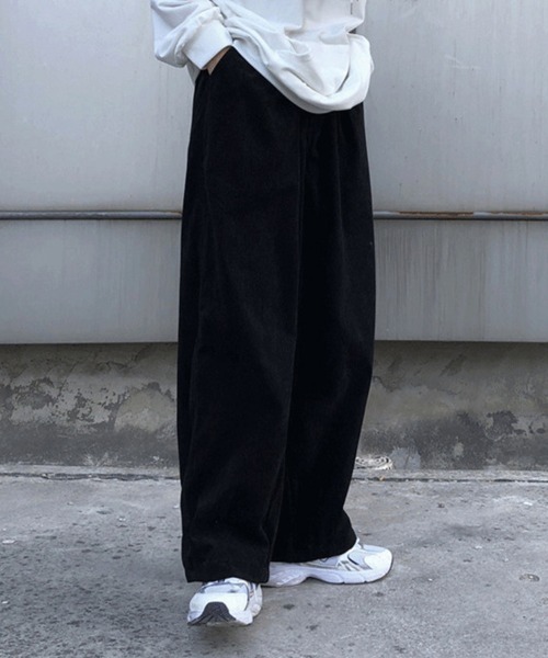 KELVIN(ケルヴァン)の「Loose Curve Wide Pants ルーズカーブワイドパンツ(その他パンツ・メンズ・ベージュ/ブラック・MEDIUM/LARGE)」の5枚目の写真