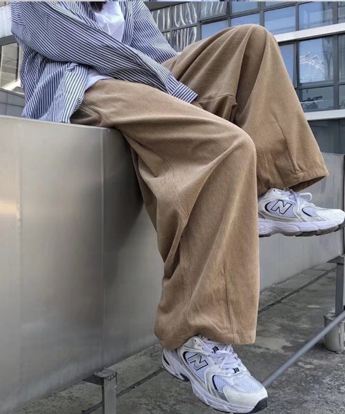 KELVIN(ケルヴァン)の「Loose Curve Wide Pants ルーズカーブワイドパンツ(その他パンツ・メンズ・ベージュ/ブラック・MEDIUM/LARGE)」の6枚目の写真