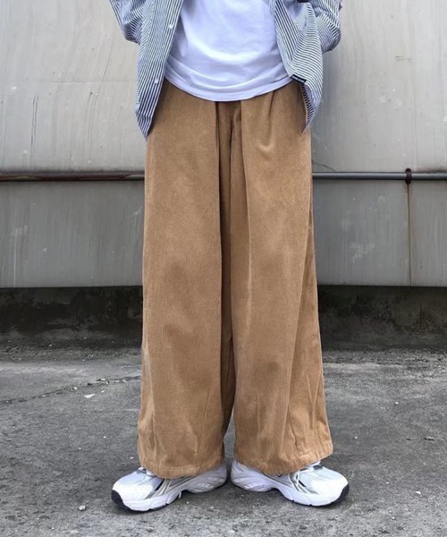 KELVIN(ケルヴァン)の「Loose Curve Wide Pants ルーズカーブワイドパンツ(その他パンツ・メンズ・ベージュ/ブラック・MEDIUM/LARGE)」の8枚目の写真
