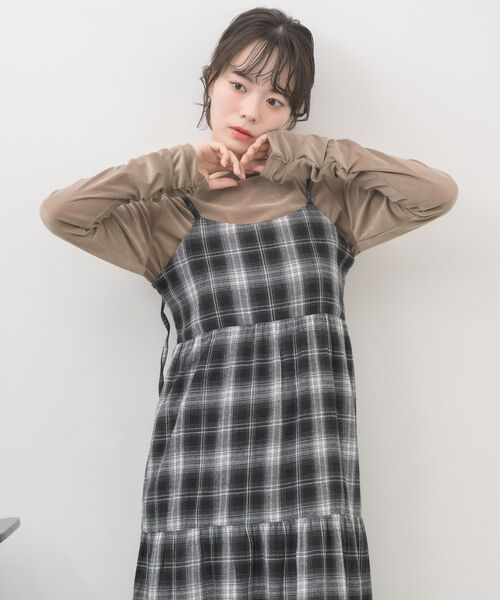 RETRO GIRL（レトロガール）の「袖シャーリングベロアカットソー（Tシャツ/カットソー・レディース・ベージュ/グリーン/ホワイト系その他・FREE）」の13枚目の写真