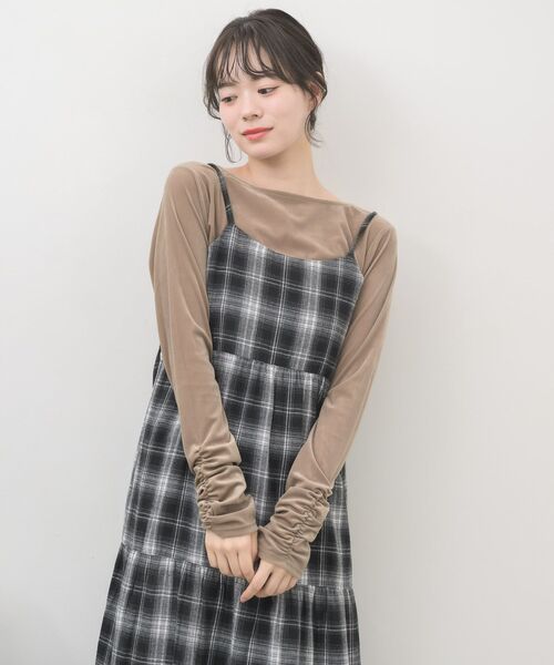RETRO GIRL（レトロガール）の「袖シャーリングベロアカットソー（Tシャツ/カットソー・レディース・ベージュ/グリーン/ホワイト系その他・FREE）」の14枚目の写真