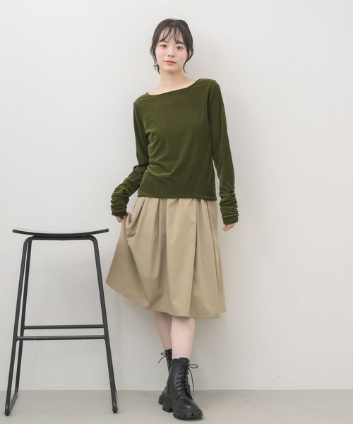 RETRO GIRL（レトロガール）の「袖シャーリングベロアカットソー（Tシャツ/カットソー・レディース・ベージュ/グリーン/ホワイト系その他・FREE）」の20枚目の写真