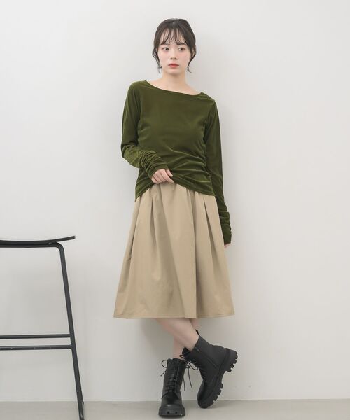 RETRO GIRL（レトロガール）の「袖シャーリングベロアカットソー（Tシャツ/カットソー・レディース・ベージュ/グリーン/ホワイト系その他・FREE）」の21枚目の写真