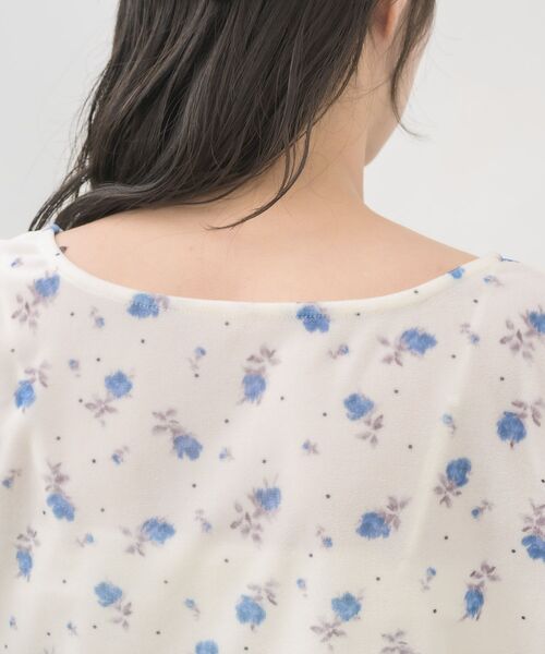 RETRO GIRL（レトロガール）の「袖シャーリングベロアカットソー（Tシャツ/カットソー・レディース・ベージュ/グリーン/ホワイト系その他・FREE）」の6枚目の写真