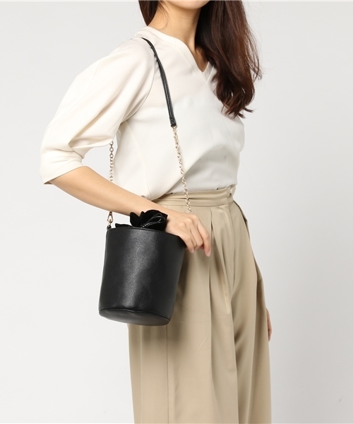 Andemiu（アンデミュウ）の「コンビキンチャクショルダー772081（ショルダーバッグ・ホワイト/その他/ブラック・FREE）」の4枚目の写真