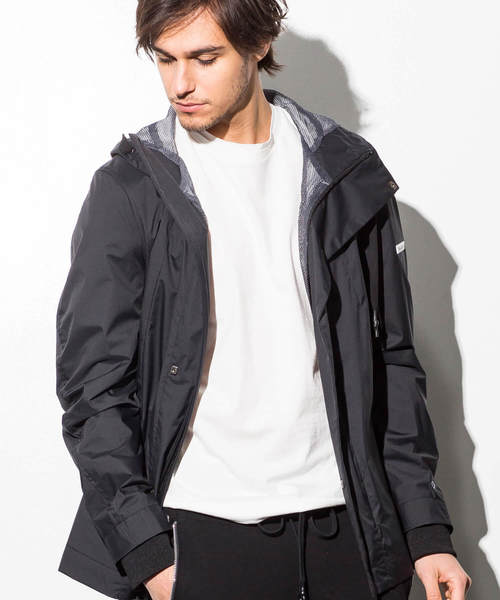 CDM BY CARPEDIEM（シーディーエムバイカルペディエム）の「CDM BY CARPEDIEM(シーディーエム バイ カルペディエム)ドットデザインマウンテンパーカ（パーカー・メンズ・ブラック・MEDIUM/SMALL/LARGE）」の3枚目の写真