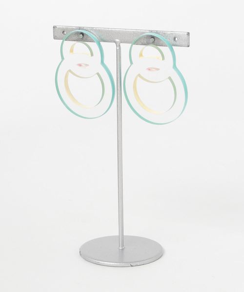 ACCOMMODE（アコモデ）の「フチカラーピアス（ピアス（両耳用）・レディース・ブラック/グレー/ベージュ/グリーン/ブルー/ネイビー/パープル/ピンク・FREE）」の6枚目の写真