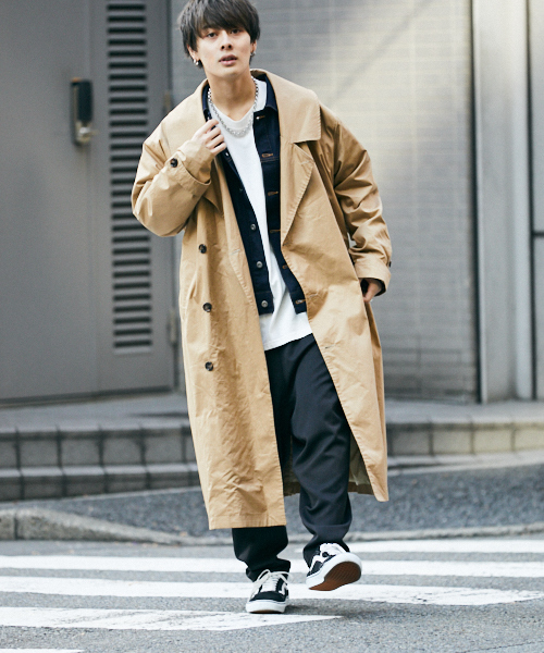 kutir（クティール）の「【ウルトラオーバーシルエット】オーバートレンチコート（トレンチコート・メンズ・ベージュ/カーキ/ブラック/ダークベージュ・SMALL/MEDIUM/LARGE）」の18枚目の写真