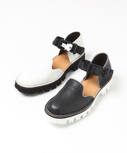 alfredoBANNISTER(アルフレッドバニスター)の「FIDLOCKシャークソールスポーツサンダル(サンダル・メンズ・ホワイト/ブラック・40/39/41/42/43)」の13枚目の写真