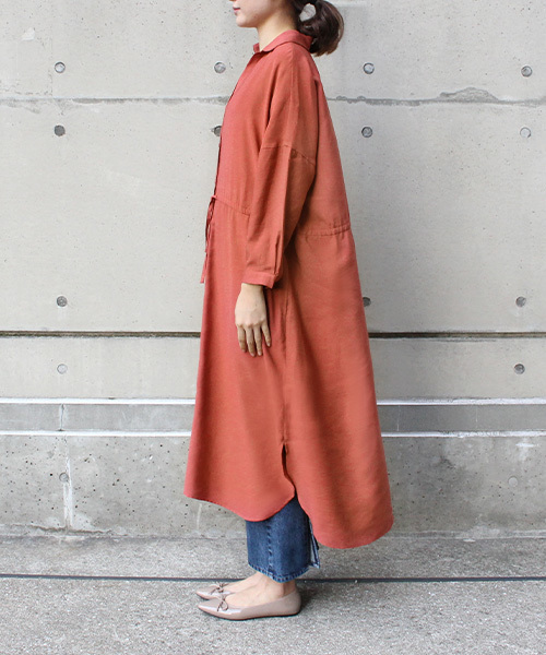 RANDA（ランダ）の「リラックスシャツワンピース（シャツワンピース・レディース・イエロー/オレンジ/クリーム・FREE）」の6枚目の写真