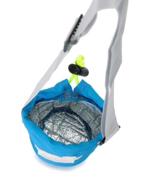 こども ビームス（コドモビームス）の「KID'S PACKERS × こども ビームス / 別注 New ボトルホルダーS（トラベルグッズ・キッズ・ピンク/イエロー/オリーブ/ブルー・SMALL）」の8枚目の写真