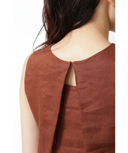 NATURAL BEAUTY BASIC（ナチュラルビューティーベーシック）の「[洗える]フレンチリネンノースリーブブラウス（シャツ/ブラウス・レディース・ブラウン/ブルー/ホワイト系その他・MEDIUM）」の11枚目の写真
