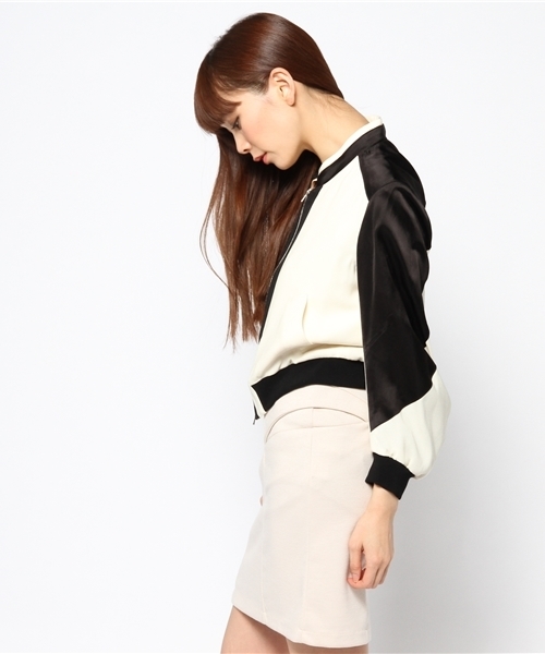 SOMARTA(ソマルタ)の「Jet Blouson(ブルゾン・レディース・ホワイト×ブラック/ブラック・1)」の4枚目の写真