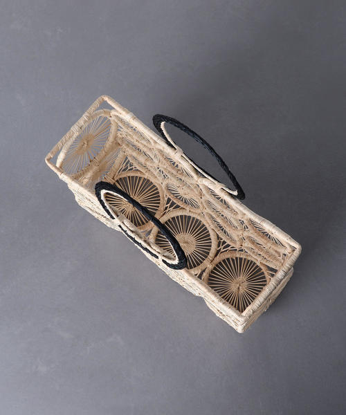 UNITED ARROWS(ユナイテッドアローズ)の「【別注】<GUADALUPE DESIGN(グアダルーペ デザイン)>SQUARE STRW バッグ ■■■◆<br>(かごバッグ・レディース・ナチュラル・FREE)」の6枚目の写真