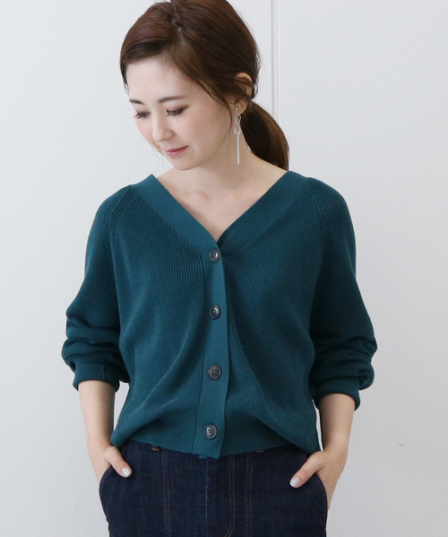 AMERICAN HOLIC（アメリカンホリック）の「Vネックドルマンニットカーディガン　＊（カーディガン/ボレロ・レディース・ネイビー/グリーン/アイボリー/モカ/テラコッタ・M/L）」の4枚目の写真