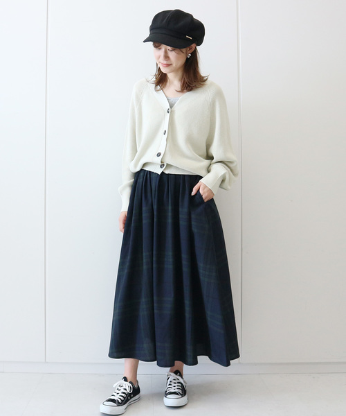 AMERICAN HOLIC（アメリカンホリック）の「Vネックドルマンニットカーディガン　＊（カーディガン/ボレロ・レディース・ネイビー/グリーン/アイボリー/モカ/テラコッタ・M/L）」の17枚目の写真