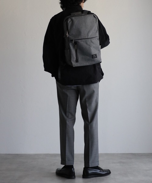 上 MAMMUT リュックサック PC収納 ビジネス・シティー用 Mammutのビジネスリュックは大容量、ポケットも多くて通勤にも