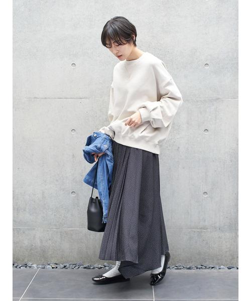 AMERICAN HOLIC（アメリカンホリック）の「ガゼット付き裏毛コクーンチュニック＊（スウェット・レディース・アイボリー/チャコールグレー/カーキ/モカ/キャメル/イエロー・FREE）」の17枚目の写真