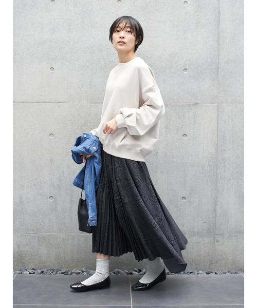 AMERICAN HOLIC（アメリカンホリック）の「ガゼット付き裏毛コクーンチュニック＊（スウェット・レディース・アイボリー/チャコールグレー/カーキ/モカ/キャメル/イエロー・FREE）」の19枚目の写真