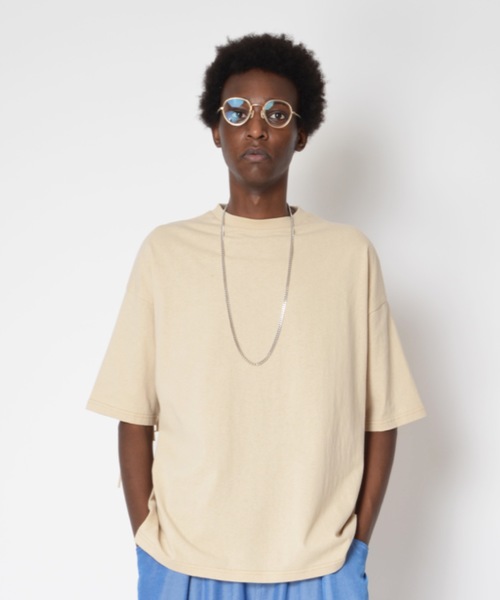 SUPERTHANKS(スーパーサンクス)の「フリンジデザインビッグシルエットTシャツ(ユニセックス)(Tシャツ/カットソー・メンズ・ホワイト/ブラック/ベージュ・SMALL/MEDIUM/LARGE)」の4枚目の写真