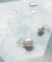 ISS（イズ）の「ISS:シェル パール イヤリング 小 20E-2s（イヤリング）」