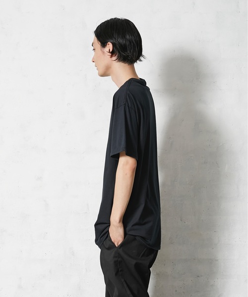 FRUIT OF THE LOOM（フルーツオブザルーム）の「【Fruit of the Loom/フルーツオブザルーム】Tシャツ 無地　ユニセックス クルーネック（Tシャツ/カットソー・メンズ・ホワイト/ブラック・SMALL/MEDIUM/LARGE/X-LARGE）」の10枚目の写真