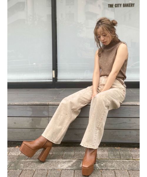 EVRIS（エヴリス）の「ラメタートルノースリーブ（ニット/セーター・レディース・イエロー/ブラウン/ホワイト/ブラック・FREE）」の21枚目の写真