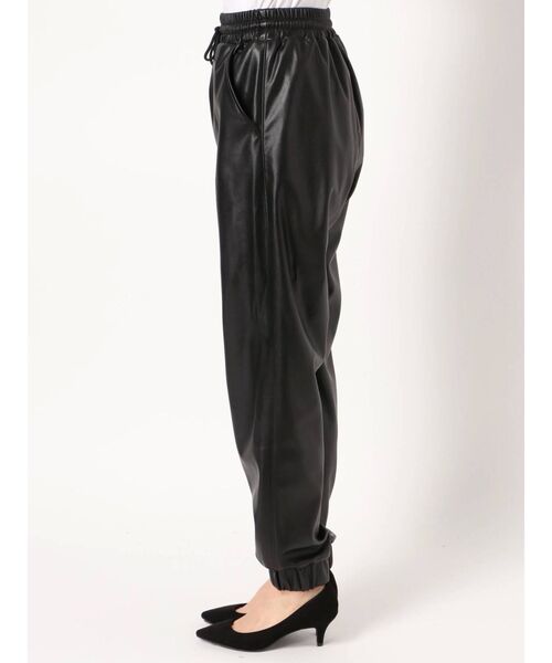 EMODA（エモダ）の「フェイクレザールーズパンツ（その他パンツ・レディース・ブラック/ブラウン・FREE）」の12枚目の写真