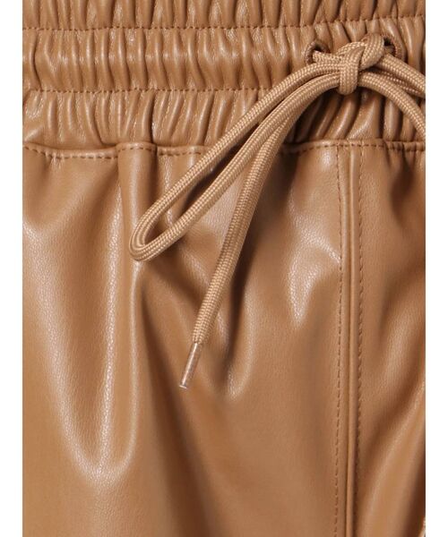 EMODA（エモダ）の「フェイクレザールーズパンツ（その他パンツ・レディース・ブラック/ブラウン・FREE）」の14枚目の写真