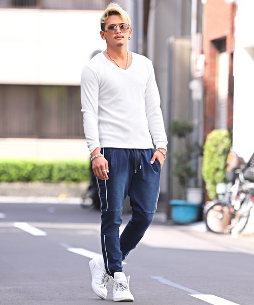 LUXSTYLE(ラグスタイル)の「ワッフルVネック長袖Tシャツ(Tシャツ/カットソー・メンズ・ベージュ/ブラック/ピンク/ネイビー/カーキ/グレー/ホワイト・XL/M/L)」の10枚目の写真