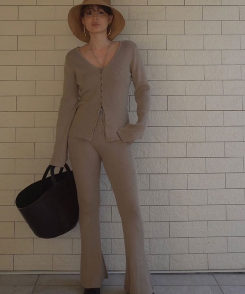 ETRE TOKYO（エトレトウキョウ）の「ハイゲージタイトリブカーディガン（カーディガン/ボレロ・レディース・アイボリー/ベージュ/ブラック・FREE）」の19枚目の写真