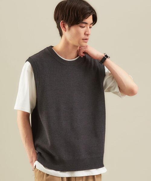 green label relaxing（グリーンレーベルリラクシング）の「CSM ミニクロス クルーネック ベスト（ベスト・メンズ・ダークグレー/ベージュ/ダークグリーン・SMALL/MEDIUM/LARGE）」の2枚目の写真