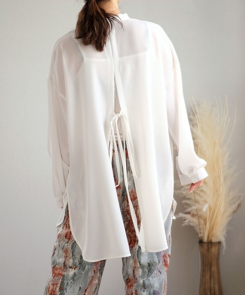 ＡＮＤＪ（アンドジェイ）の「バンドカラートロピカルバックスリットシャツ（シャツ/ブラウス・レディース・ホワイト/ブラック/ラベンダー・M）」の2枚目の写真