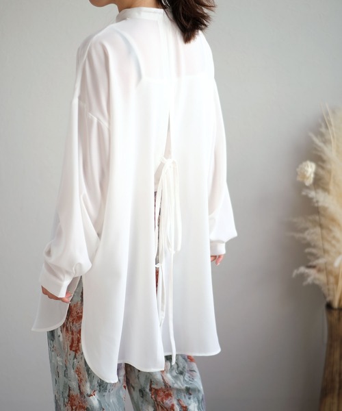 ＡＮＤＪ（アンドジェイ）の「バンドカラートロピカルバックスリットシャツ（シャツ/ブラウス・レディース・ホワイト/ブラック/ラベンダー・M）」の6枚目の写真