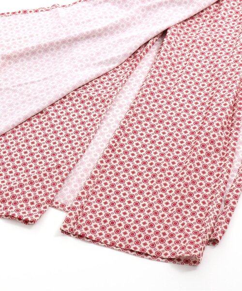 Otonato（オトナト）の「ラップ総柄パンツ 9分丈_ママ【親子でおそろいリンクコーデ】（その他パンツ・レディース・ネイビー/レッド・MEDIUM）」の4枚目の写真