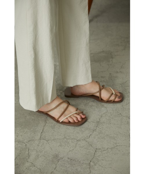 RIM.ARK（リムアーク）の「Rope cross heel sandal（サンダル・レディース・ベージュ/ブラック・38/36/37）」の5枚目の写真