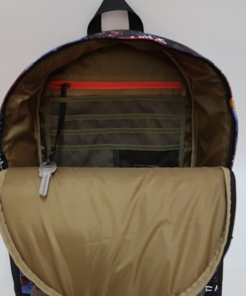 AVIREX（アヴィレックス）の「【直営店限定】ファイターフォト バックパック/ リュック/ FIGHTER PHOTO BACKPACK（バックパック/リュック・レディース・オリーブ・FREE）」の10枚目の写真