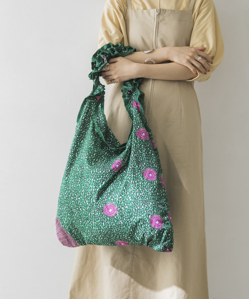 URBAN RESEARCH(アーバンリサーチ)の「アフリカン柄トートバッグ(トートバッグ・レディース・グリーン系その他/ブルー系その他/イエロー系その他・-)」の19枚目の写真