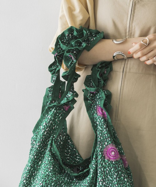 URBAN RESEARCH(アーバンリサーチ)の「アフリカン柄トートバッグ(トートバッグ・レディース・グリーン系その他/ブルー系その他/イエロー系その他・-)」の10枚目の写真