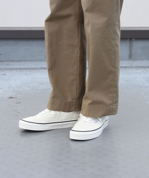 VANS（バンズ）の「VANS/バンズ　オーセンティック　アナハイム 　AUTHENTIC 44 DX ANAHEIM（ウィメンズ）（スニーカー・レディース・ホワイト/ブラック・23.5cm/23.0cm/24.0cm）」の9枚目の写真