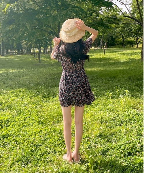 chuu（チュー）の「CHUU エイミーフラワーワンピース（ワンピース・レディース・ブラック・FREE）」の10枚目の写真