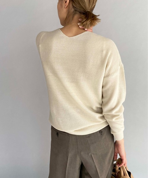 PICCIN（ピッチン）の「ダイナホット糸ホットレイV衿畔編みニット（ニット/セーター・レディース・チャコールグレー/ブラック/ブルー/アイボリー/モカ/ピンクベージュ・M）」の17枚目の写真