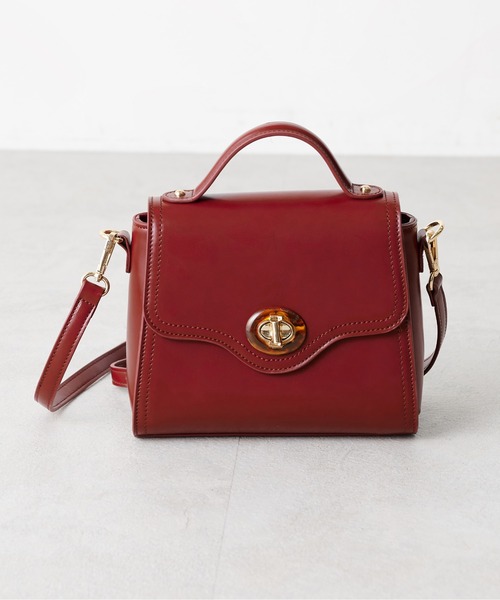 OLIVE des OLIVE（オリーブデオリーブ）の「【WEB限定】べっ甲ひねりショルダー（ショルダーバッグ・レディース・ブラック/ワインレッド/ダークブラウン/ダークベージュ・FREE）」の4枚目の写真