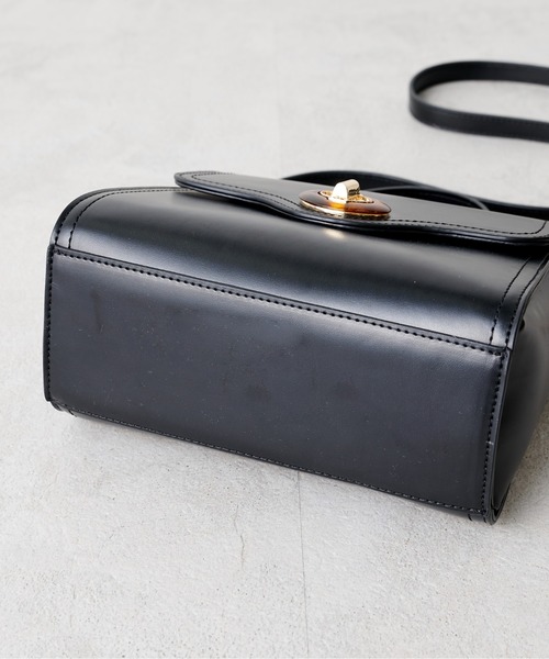 OLIVE des OLIVE（オリーブデオリーブ）の「【WEB限定】べっ甲ひねりショルダー（ショルダーバッグ・レディース・ブラック/ワインレッド/ダークブラウン/ダークベージュ・FREE）」の20枚目の写真